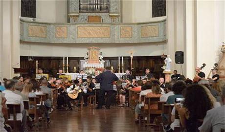 意大利阿德里亞“安東尼·布佐拉”音樂(lè)學(xué)院（CONSERVATORIO di ADRIA 
